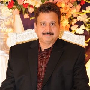 Meet your Posher, Tariq